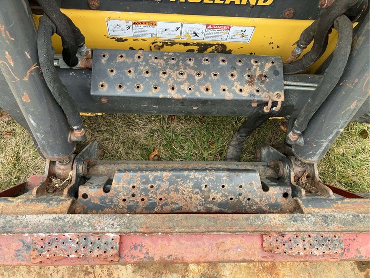 2018-new-holland-l228-image-10