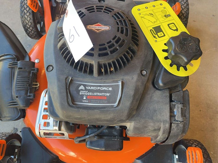 yard-force-push-mower-&-image-3