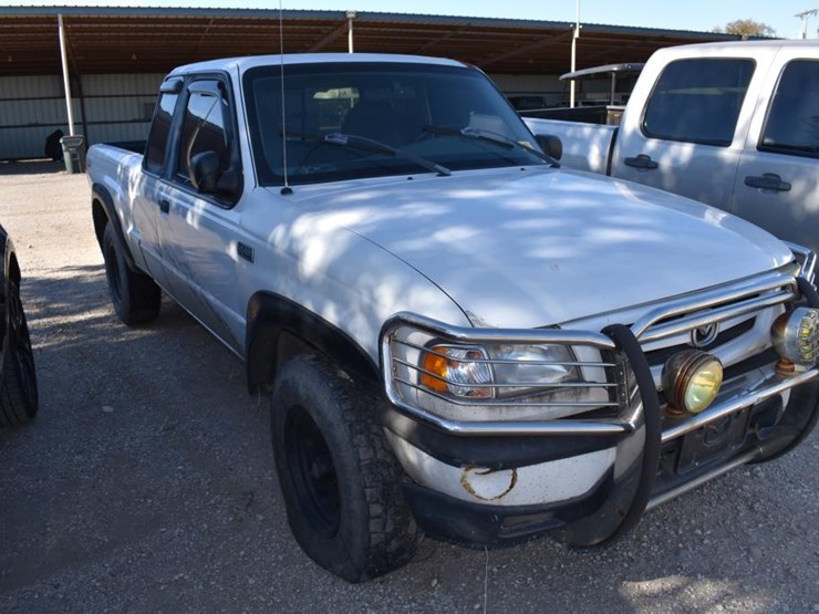 2001-mazda-b30-pickup-(salvage-pickup)-(no-keys,-not-running)-(vin-#-4f4yr1-image-2