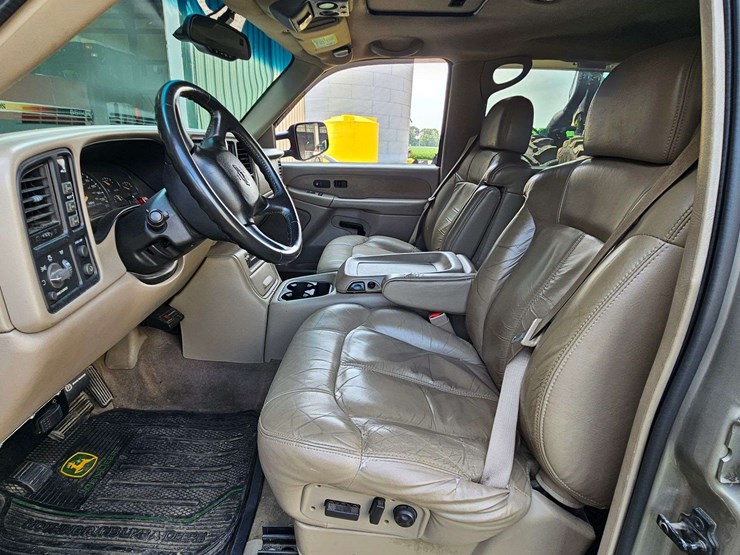 2002-chevrolet-2500hd-image-12