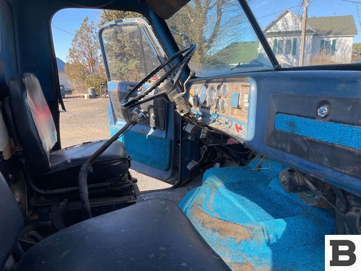 1972-gmc-9500-image-6