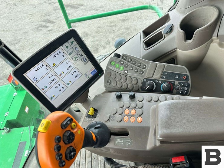 john-deere-w235r-image-85