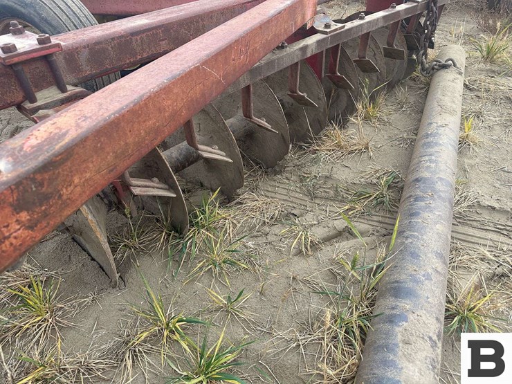 massey-ferguson-720-image-26