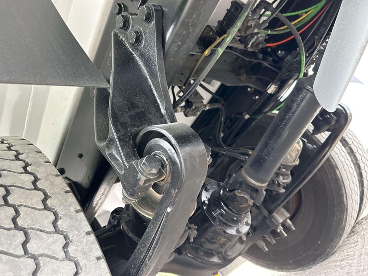 2018-international-durastar-4300-image-24