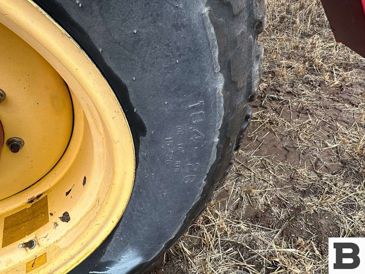 2009-new-holland-h8040-image-20