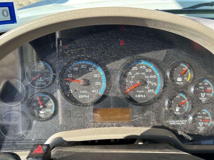 2012-international-workstar-7500-image-23