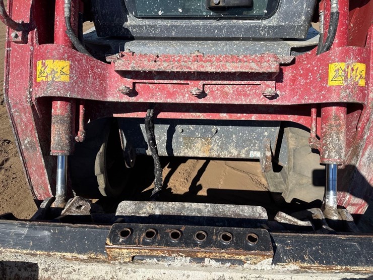 2021-takeuchi-tl8r2-image-21