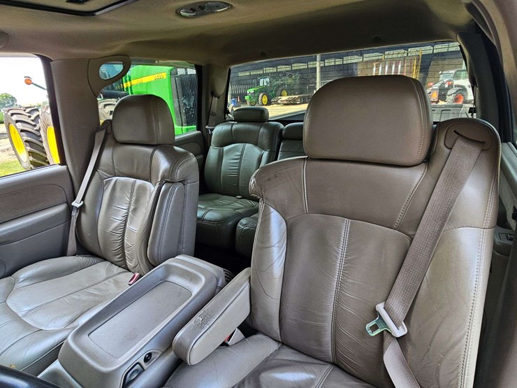 2002-chevrolet-2500hd-image-13