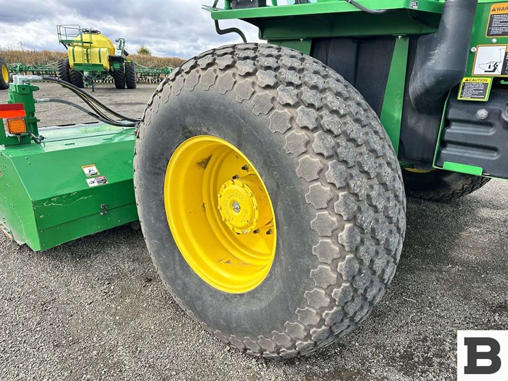john-deere-w235r-image-32
