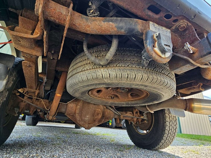 2002-chevrolet-2500hd-image-30