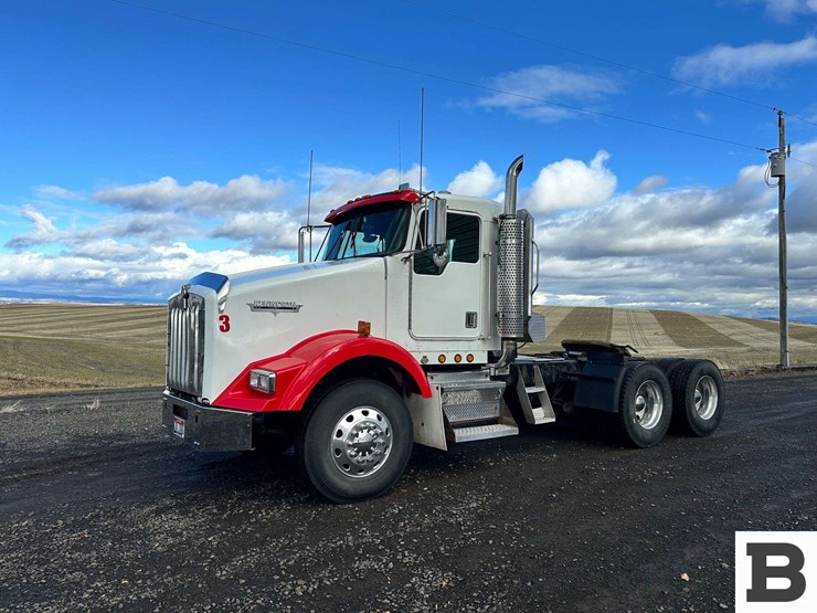 2000-kenworth-t800-image-1
