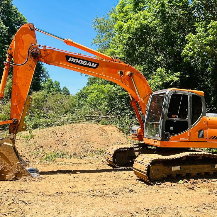 2010 DOOSAN DX180 LC
