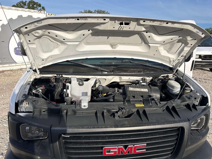 2006-gmc-3500-image-6