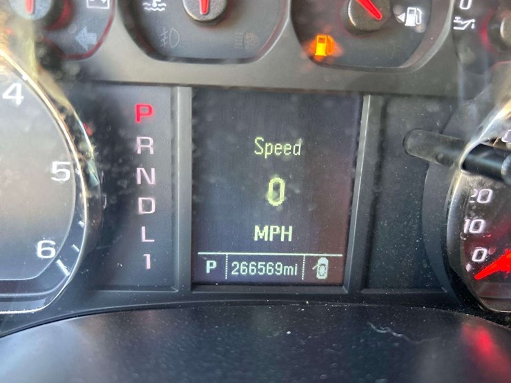 2019-chevrolet-silverado-2500hd-image-6