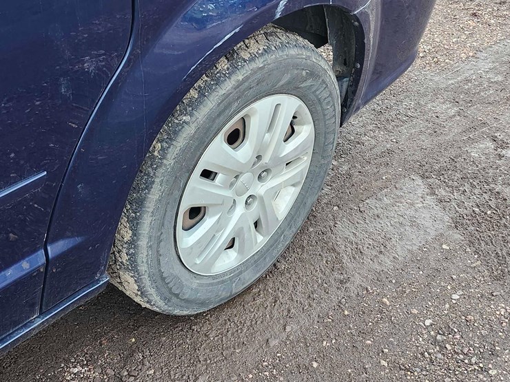 2015-dodge-grand-caravan-se-image-51