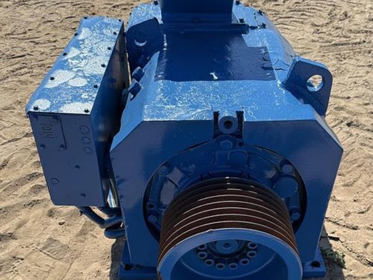 ge-1000hp-electric-traction-motor-image-1