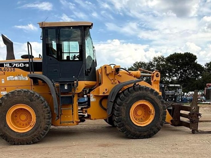 2011-hyundai-hl760-9-image-1