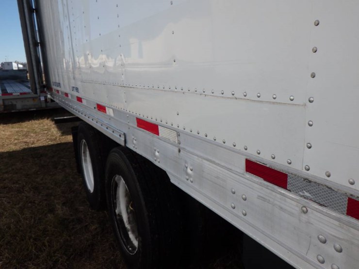 2017-utility-3000r-image-14