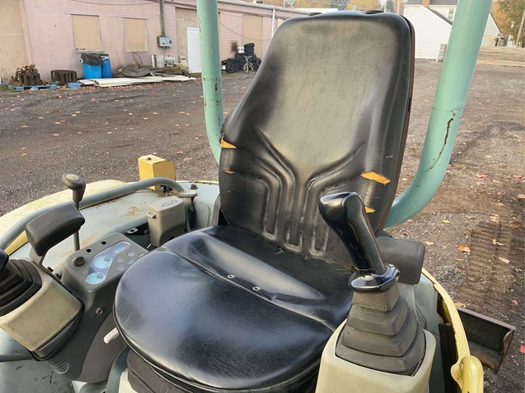 yanmar-vio35-image-18