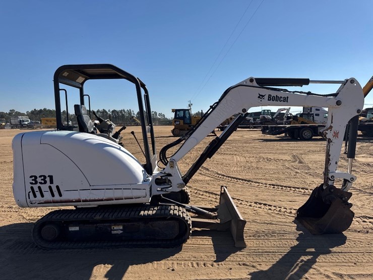 2004-bobcat-331g-image-5
