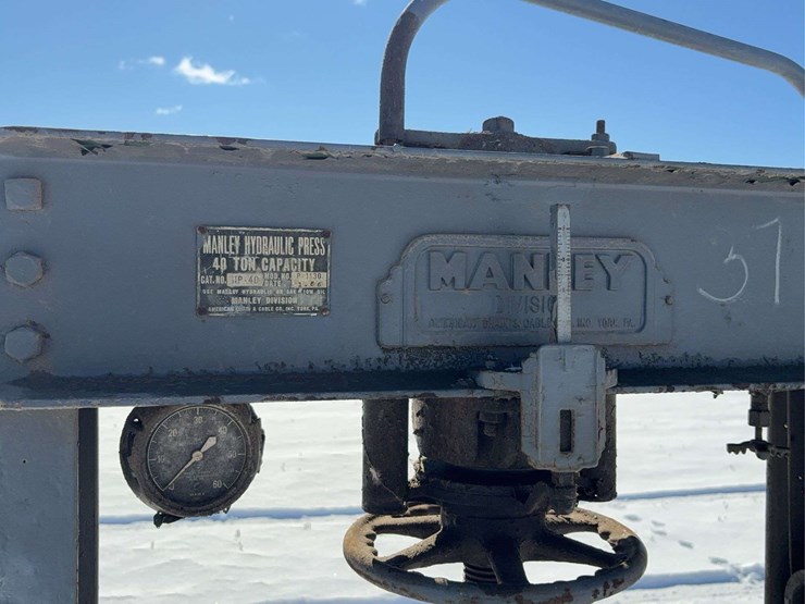 manly-hydraulic-press-image-2