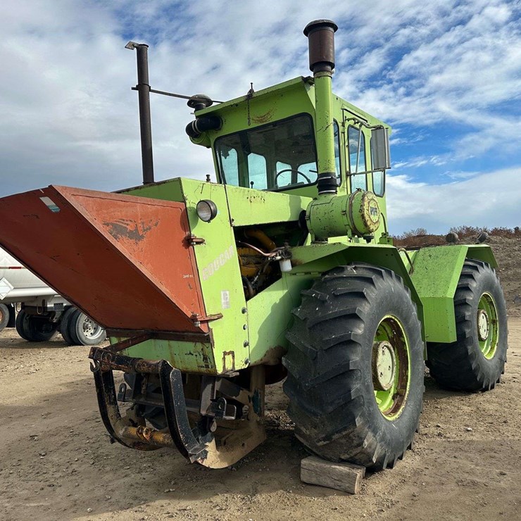 Steiger Cougar Tractor - Caution - Kennewick, WA