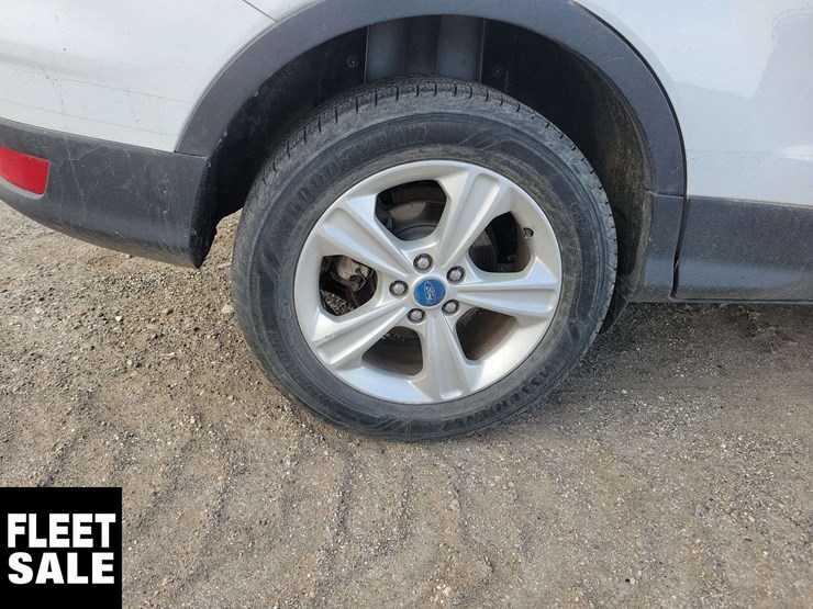 2016-ford-escape-image-11