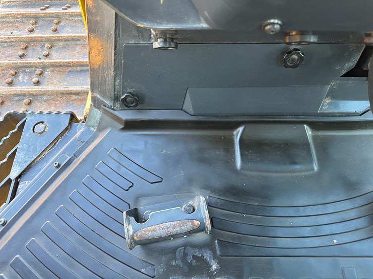 #32837-•-komatsu-39px-crawler-dozer-km10d130kka096648-image-58