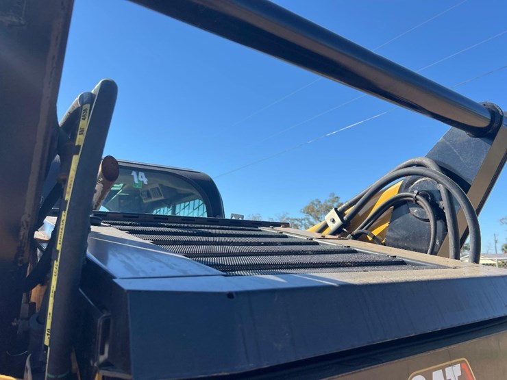 2020-caterpillar-299d3-image-20