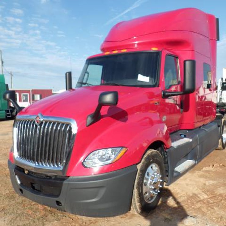 2020 INTERNATIONAL LT