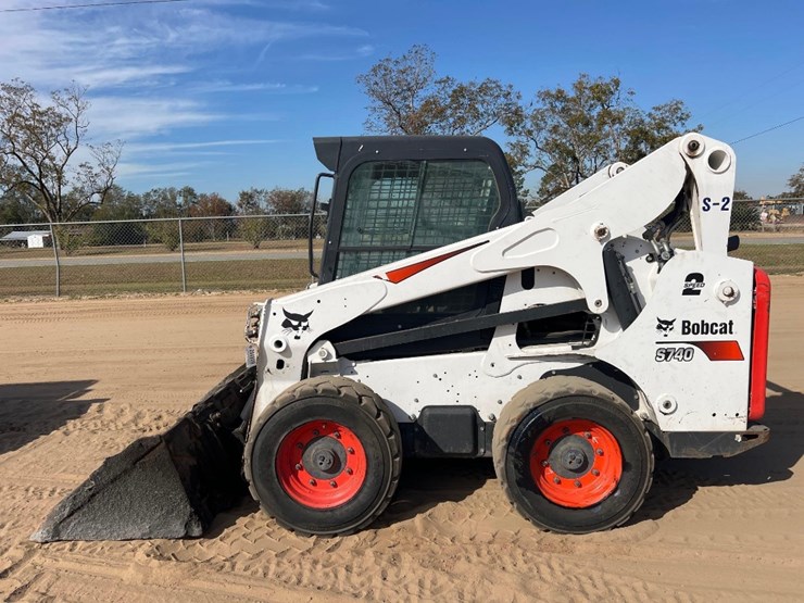 2022-bobcat-s740-image-1