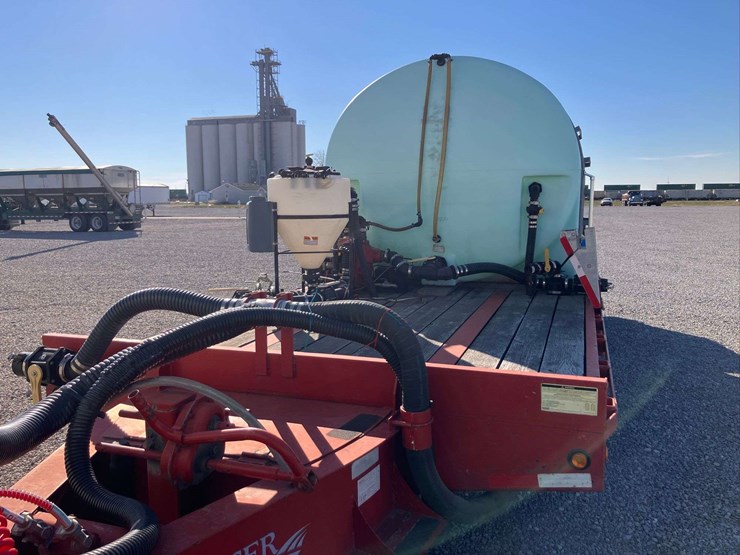 25'-tandem-dual-axle-tender-trailer-with-plumbing-and-tank-image-4