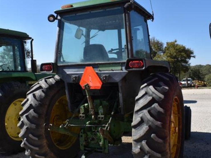 john-deere-4430-image-4