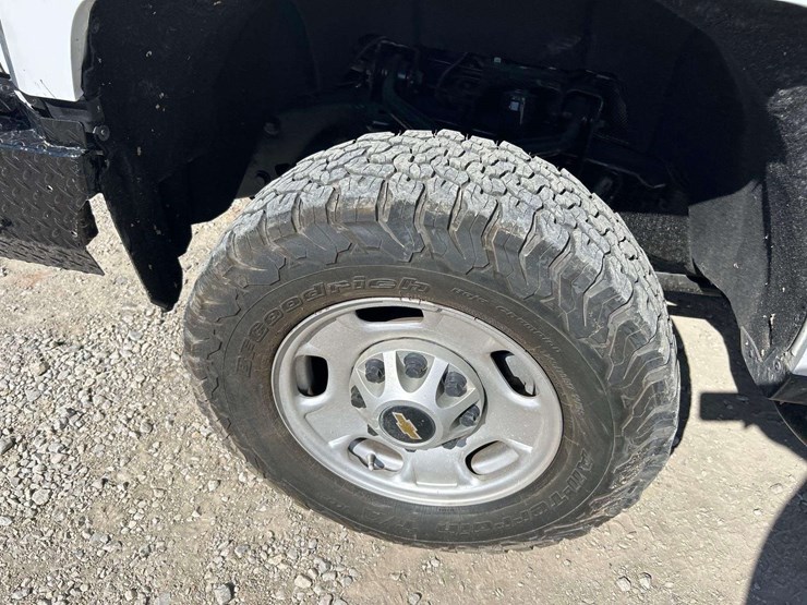 2019-chevrolet-silverado-2500hd-image-29