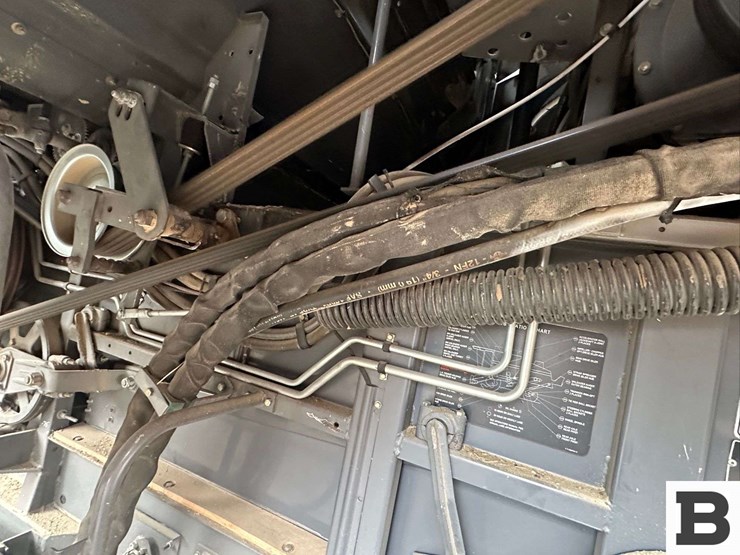 2008-gleaner-r75-image-31