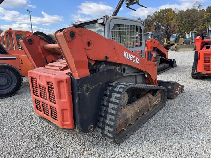 2010-kubota-svl90-image-4