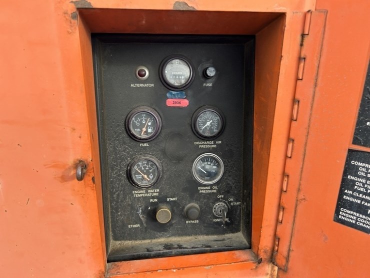 1994-deere-4039df-image-13