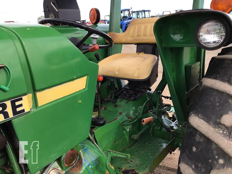 1985-john-deere-2350-image-12
