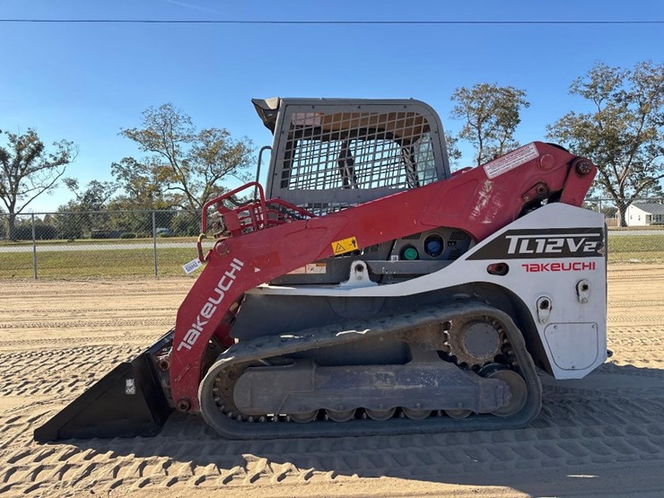2019-takeuchi-tl12v2-image-1