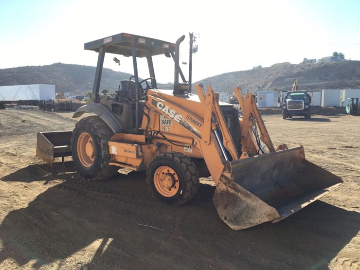 2008-case-570m-xt-image-2