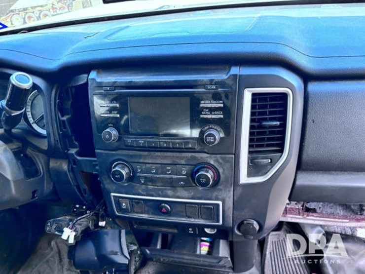 2018-nissan-titan-image-47