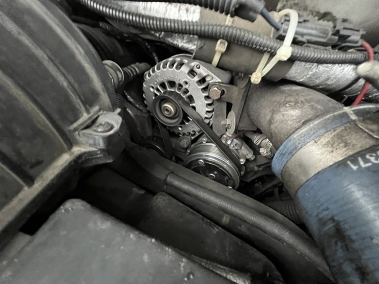 2015-chevrolet-express-paratransit-bus-image-11