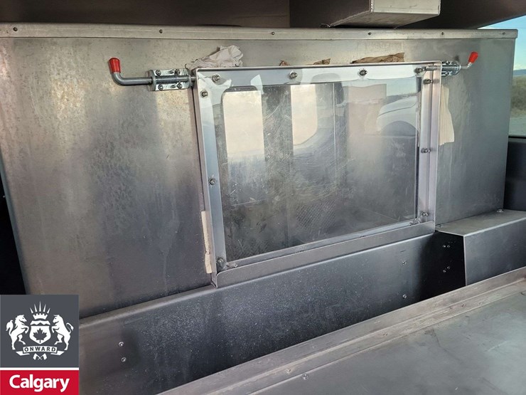 2017-ford-transit-image-28