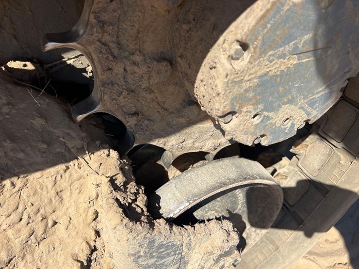 2012-takeuchi-tl230-image-10