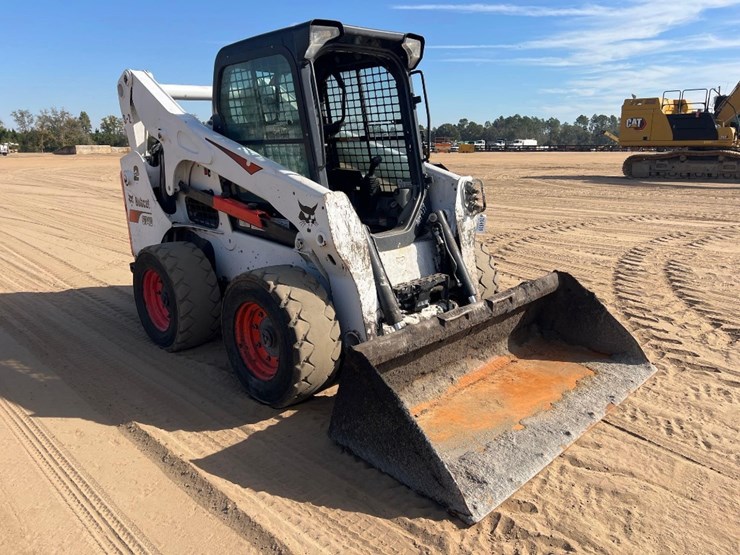 2022-bobcat-s740-image-6