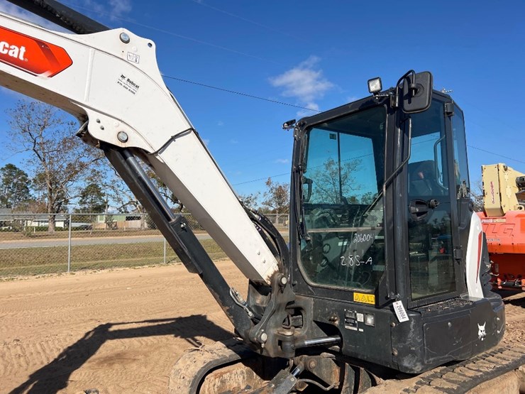 2024-bobcat-e60-image-23