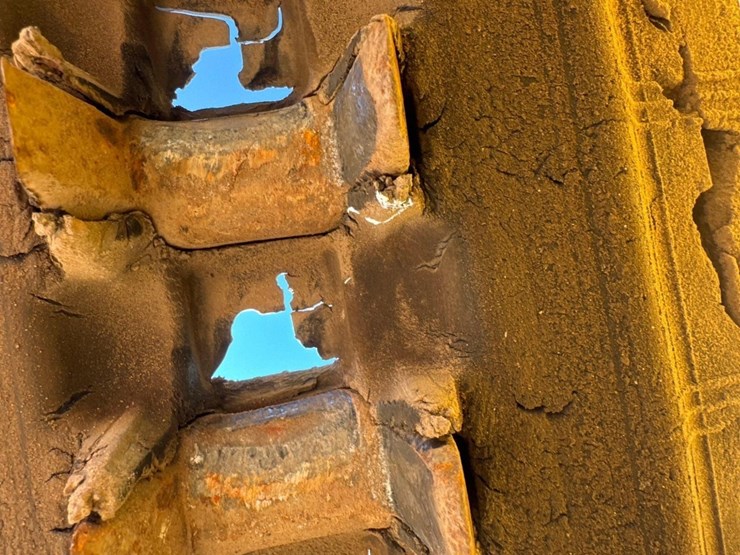 2023-caterpillar-259d3-image-11