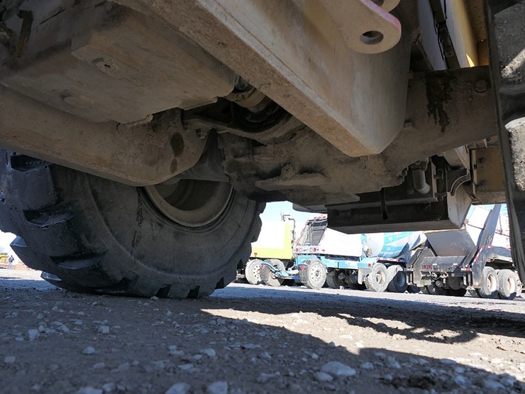 2014-caterpillar-972m-image-17