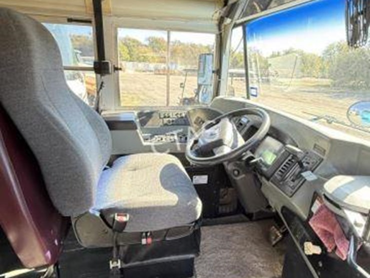 2008-caterpillar-c7-image-13