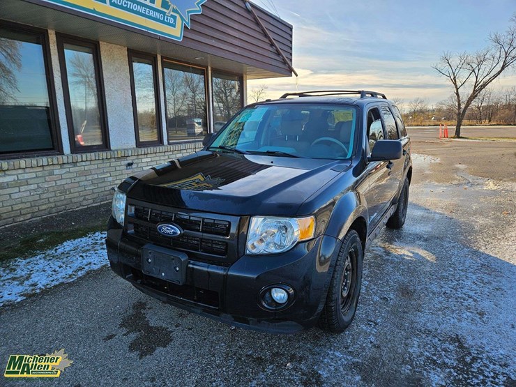 2012-ford-escape-hybrid-image-1